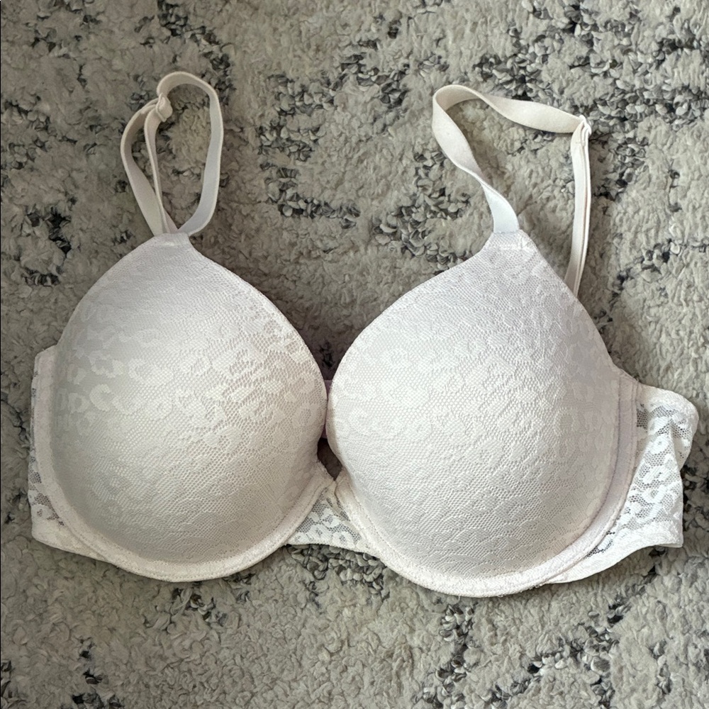 Bundle of 2 NWOT PINK Victoria's Secret Blue & White Lace Animal Print Bras 34D - Picture 5 of 9